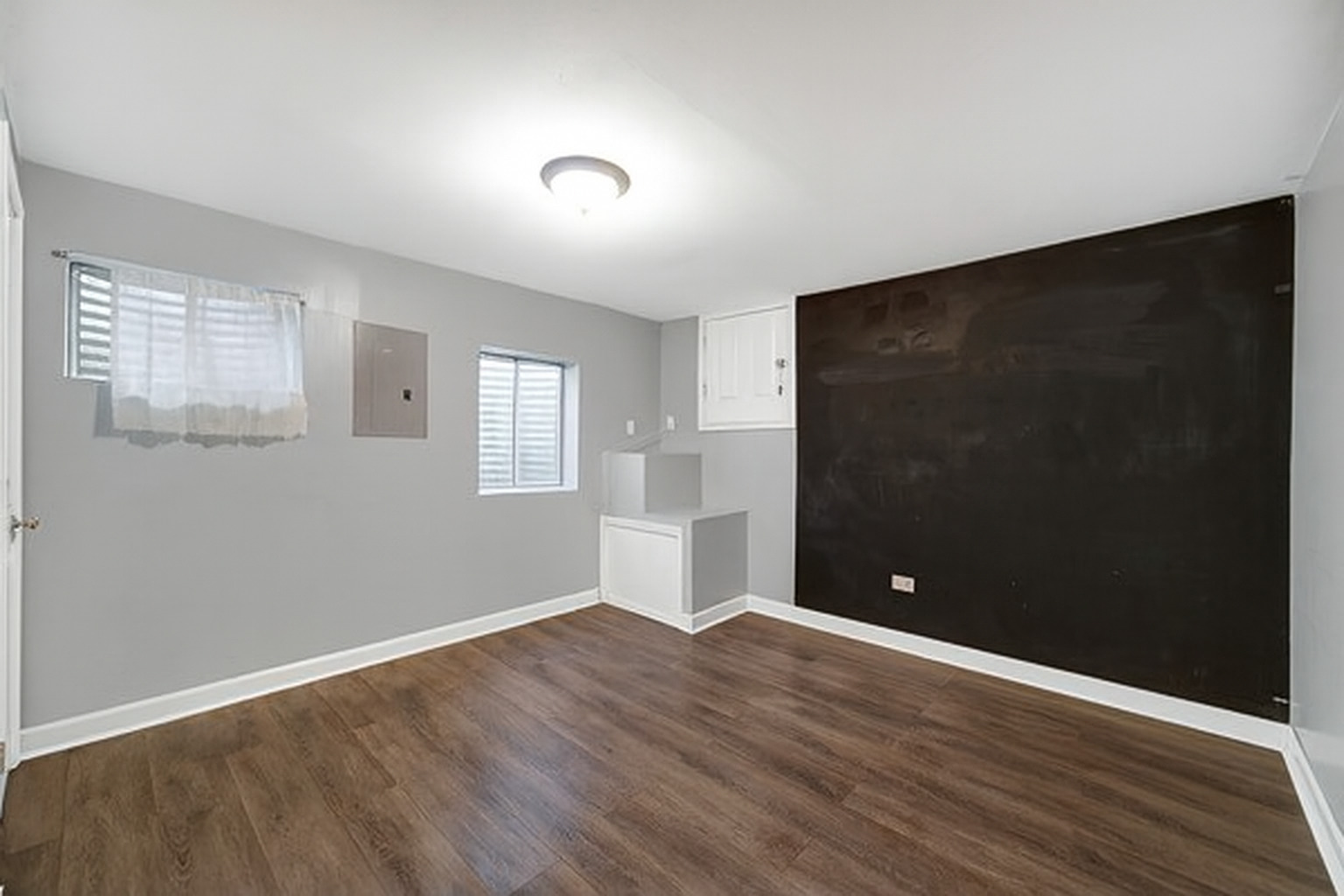 3925 Peartree Drive, Lake In The Hills, IL 60156