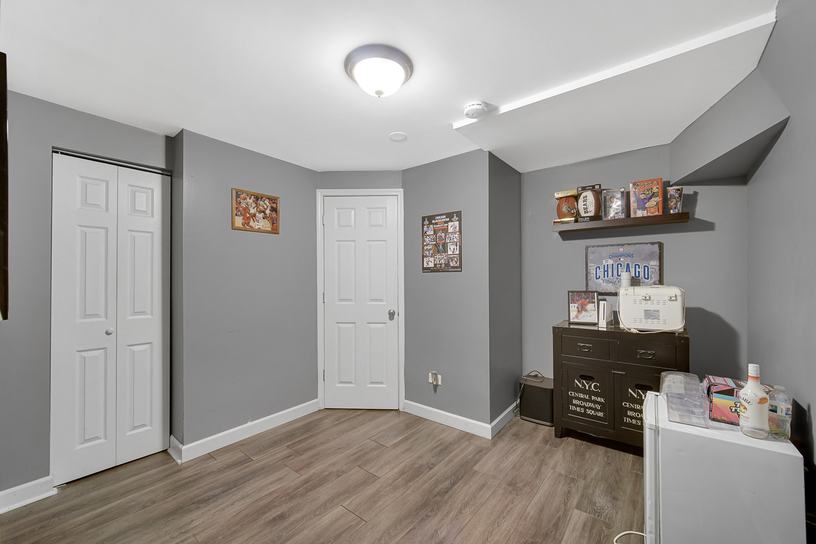 3925 Peartree Drive, Lake In The Hills, IL 60156