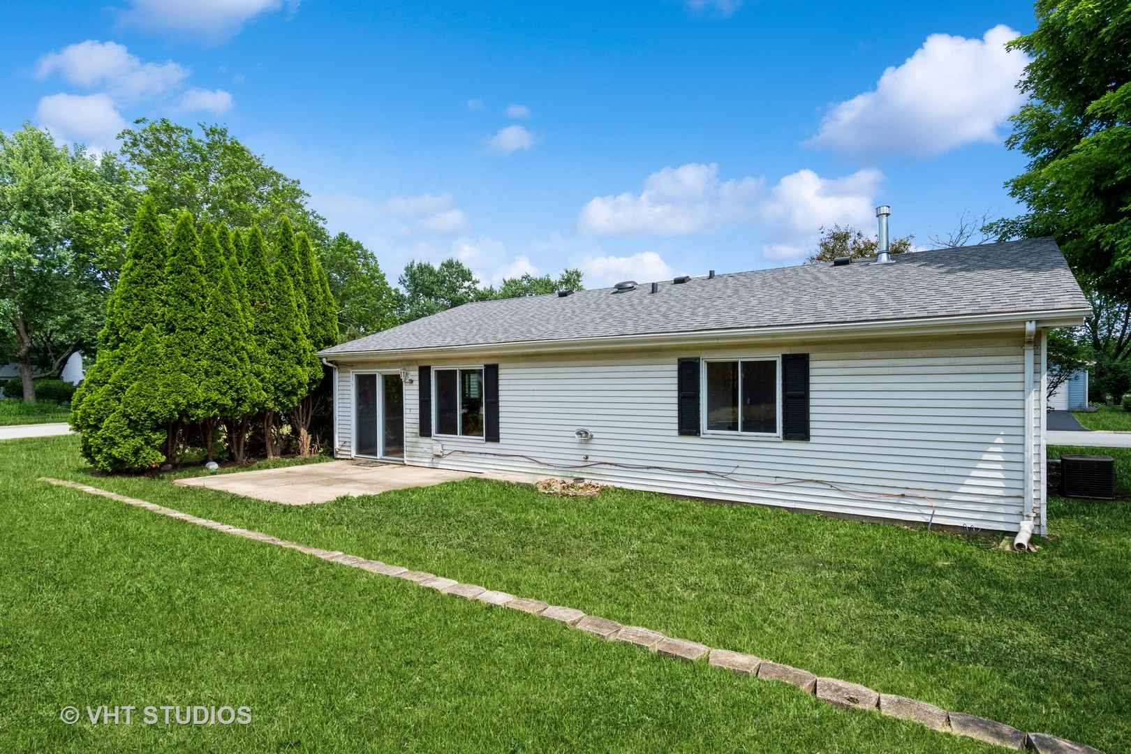 5S730 Malibu Lane, Naperville, IL 60540