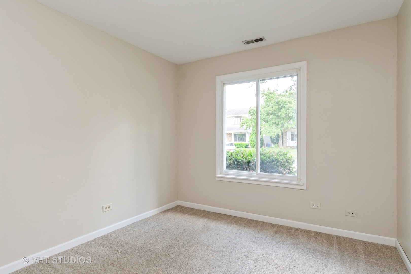 5S730 Malibu Lane, Naperville, IL 60540