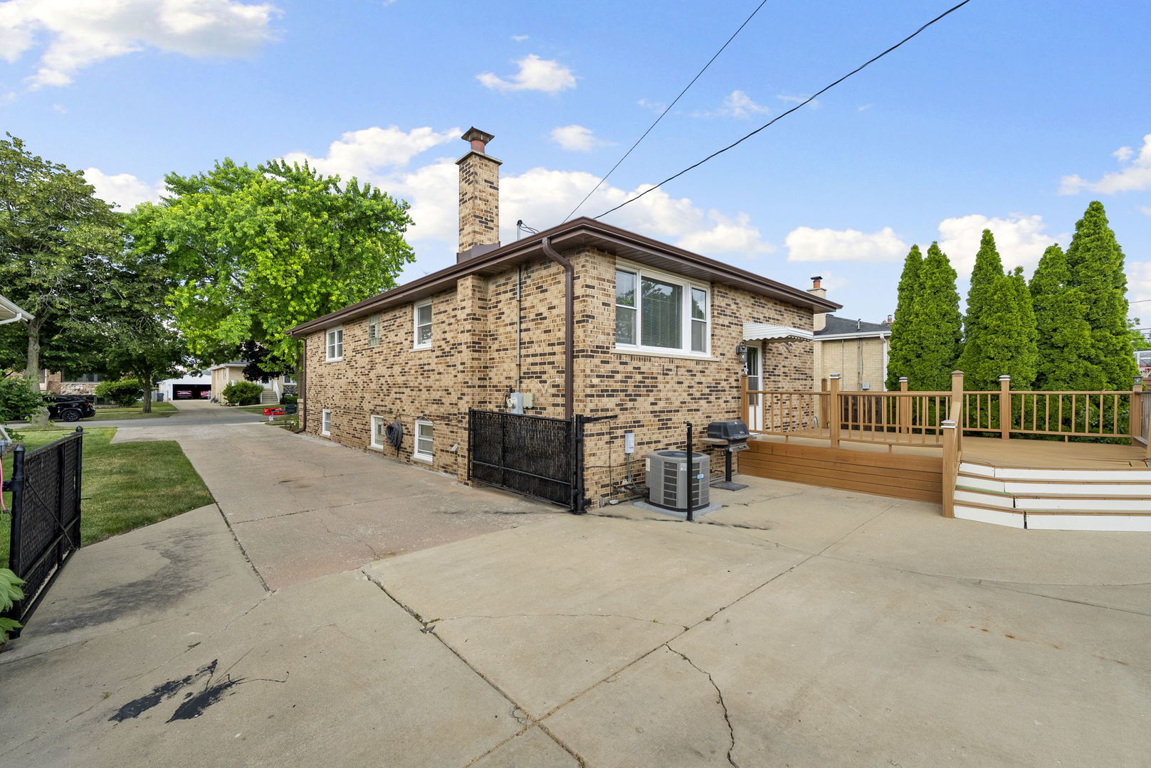 4613 Madison Avenue, Brookfield, IL 60513