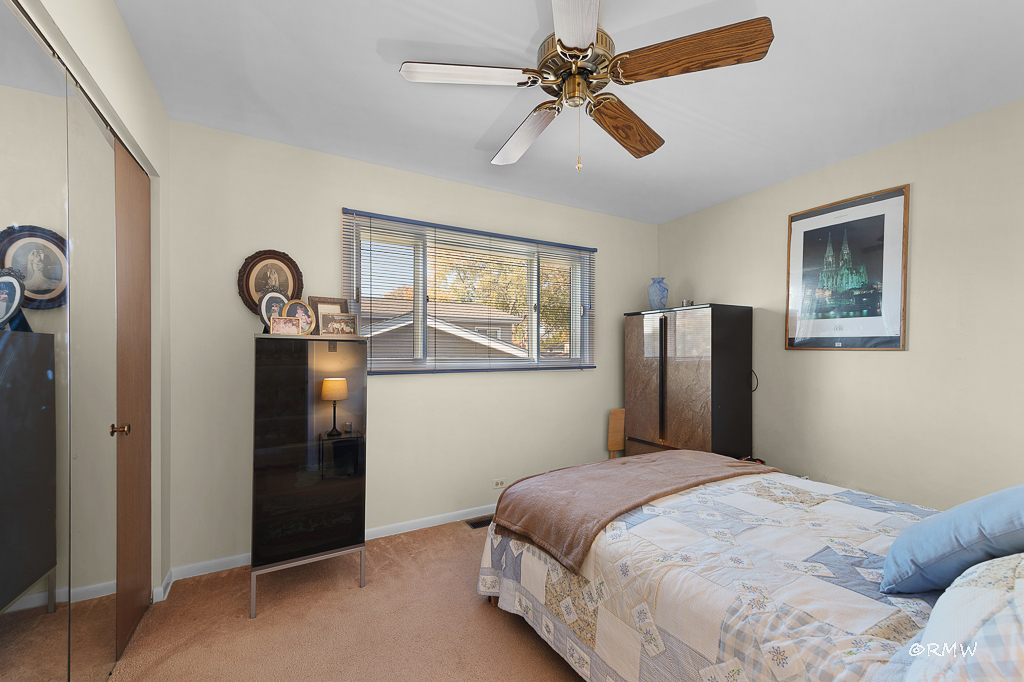 1155 W Westwood Trail, Addison, IL 60101