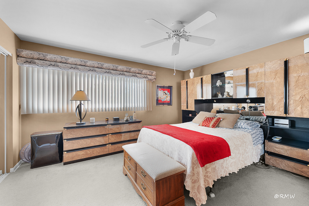 1155 W Westwood Trail, Addison, IL 60101