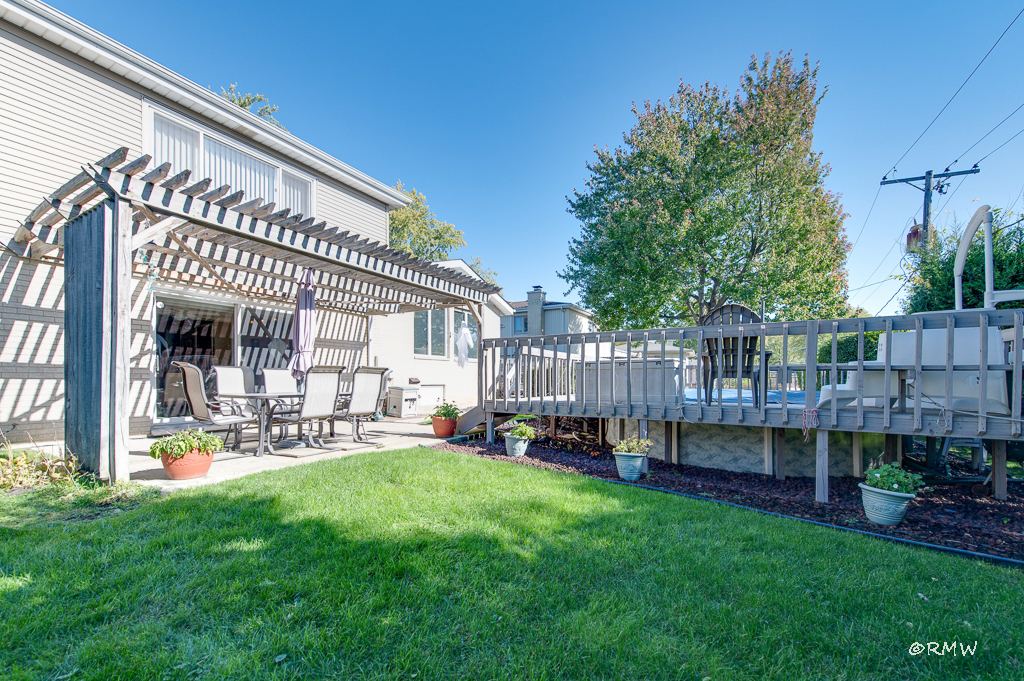 1155 W Westwood Trail, Addison, IL 60101