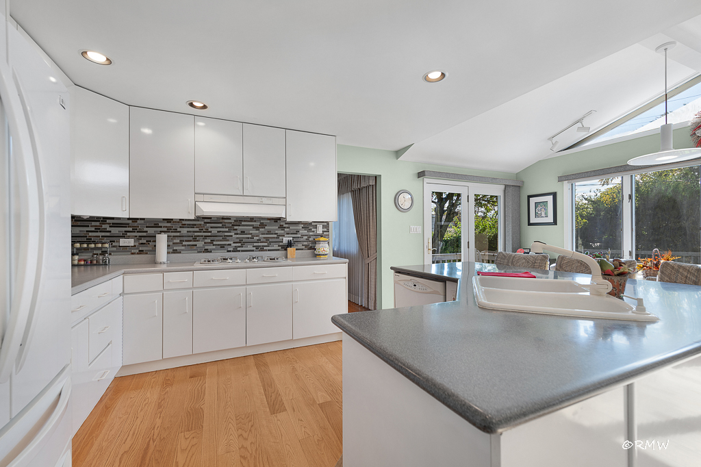 1155 W Westwood Trail, Addison, IL 60101