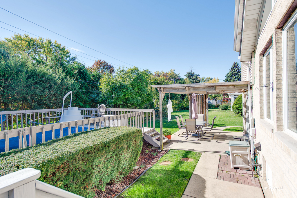 1155 W Westwood Trail, Addison, IL 60101