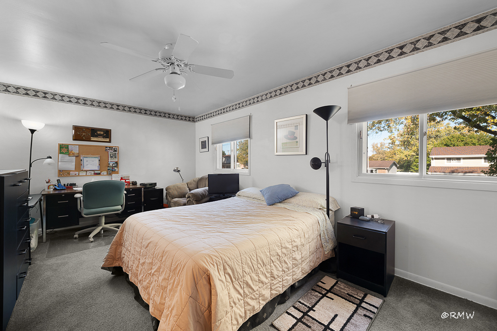 1155 W Westwood Trail, Addison, IL 60101