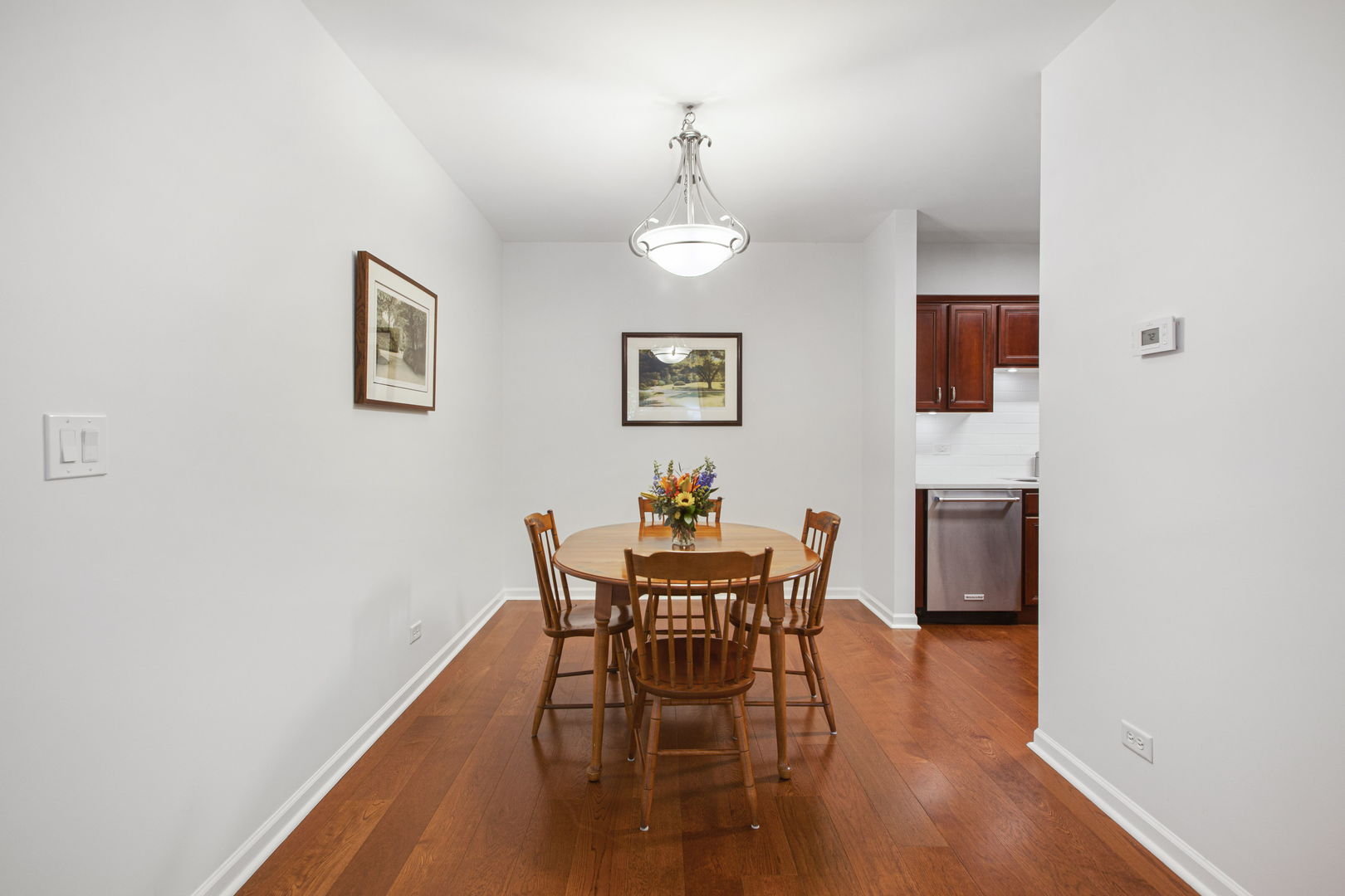 412 McDaniels Circle #205, Clarendon Hills, IL 60514