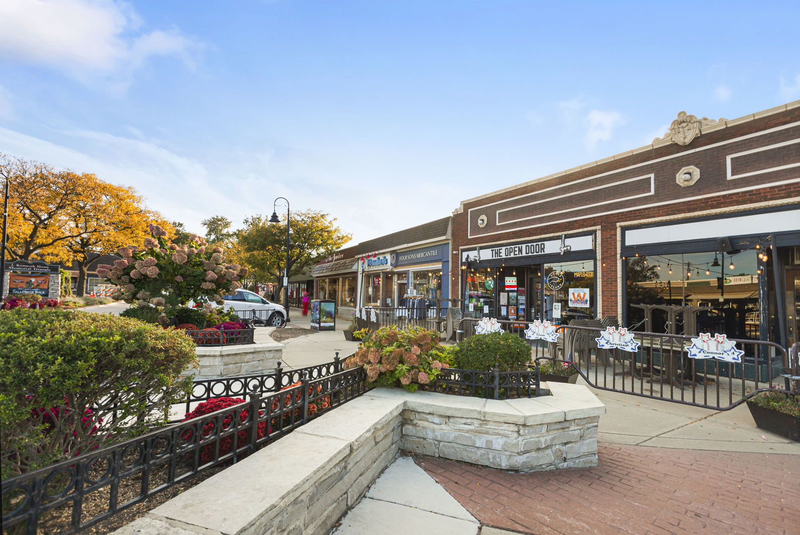 412 McDaniels Circle #205, Clarendon Hills, IL 60514