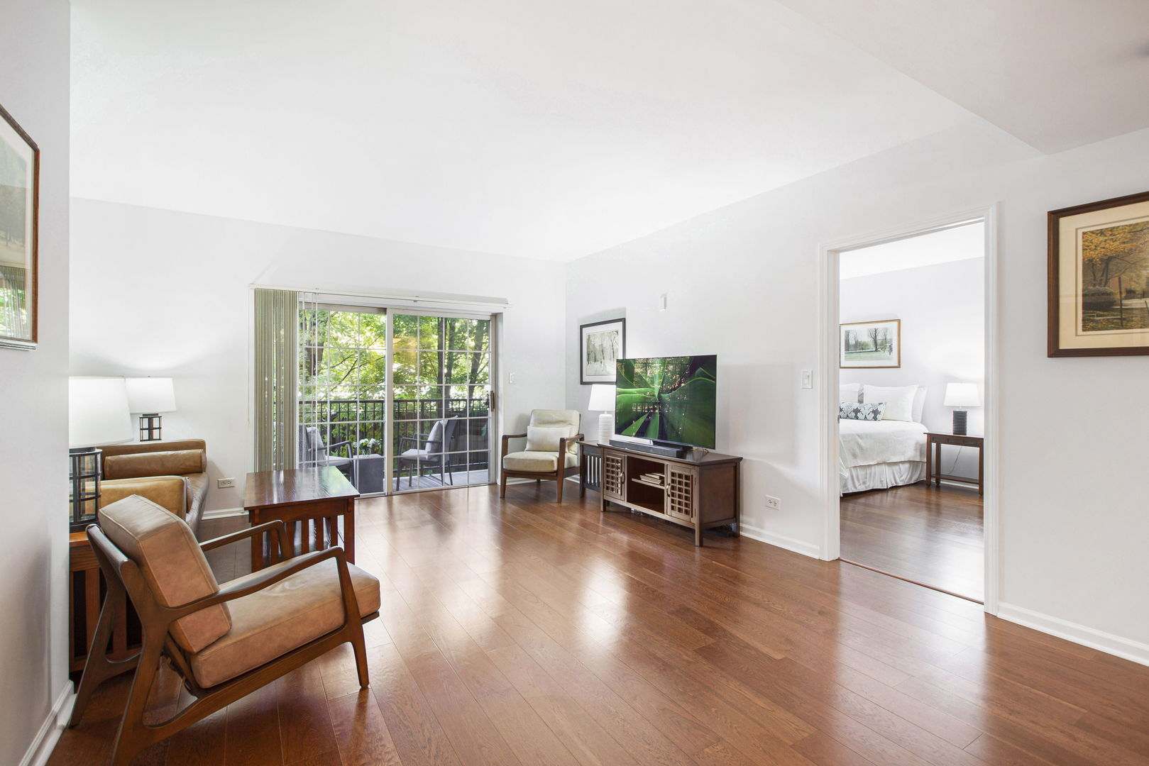 412 McDaniels Circle #205, Clarendon Hills, IL 60514