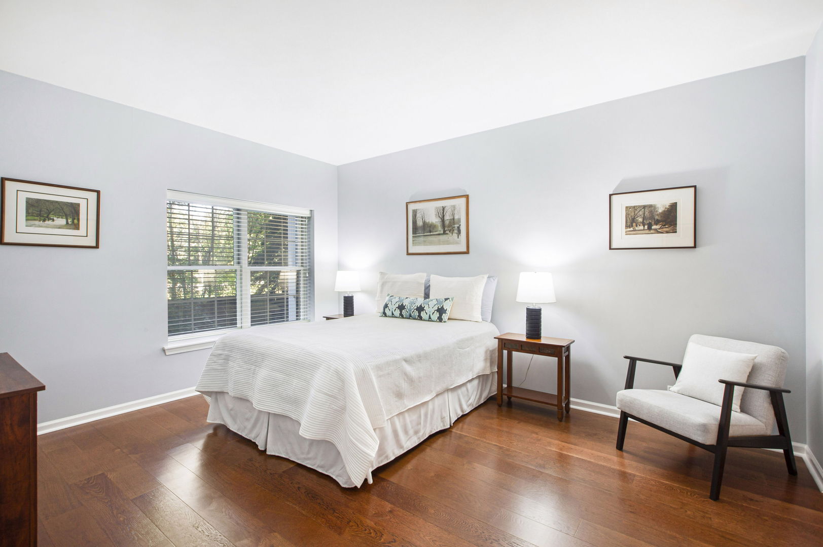 412 McDaniels Circle #205, Clarendon Hills, IL 60514