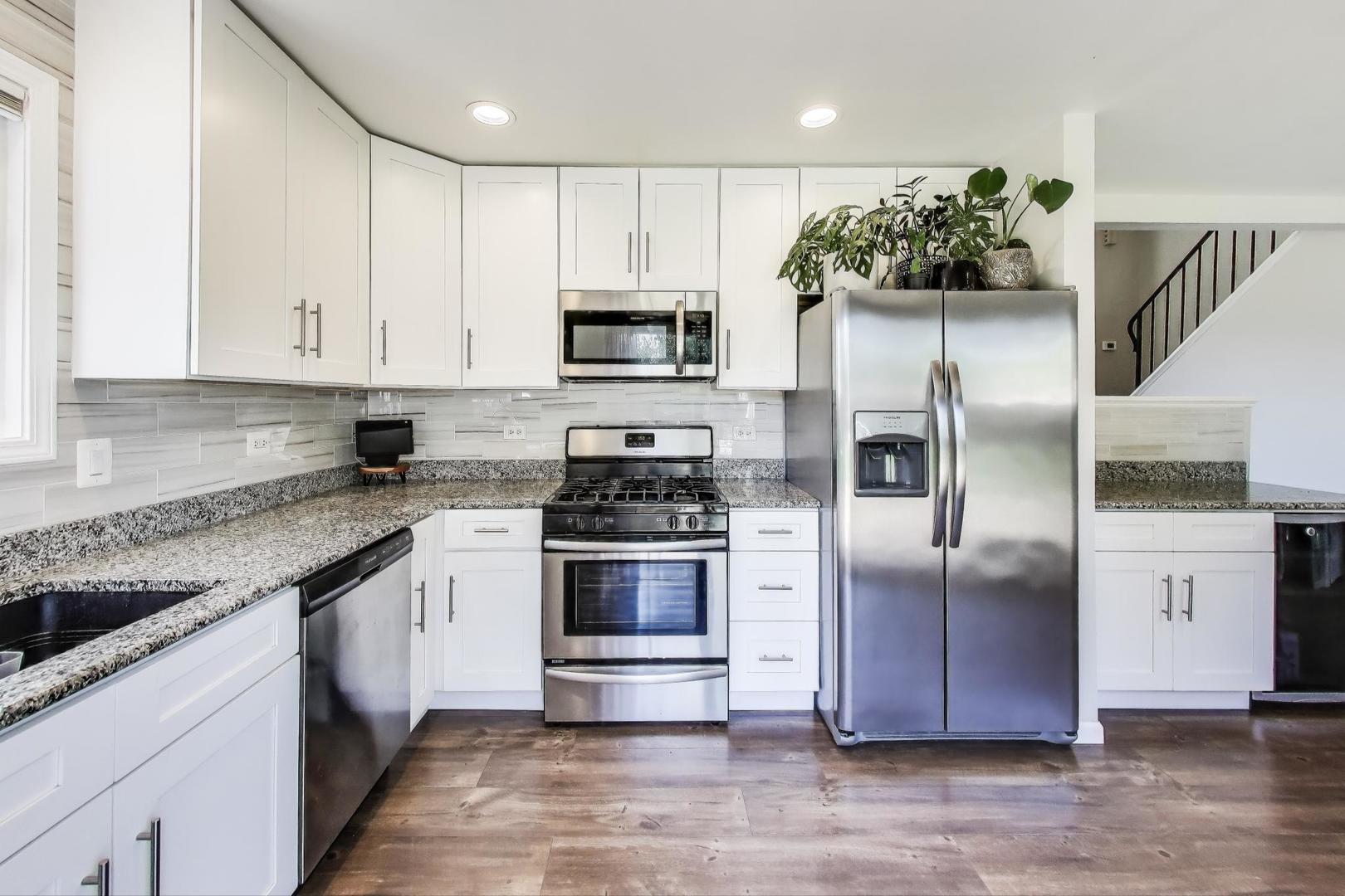 3114 Timber Hill Lane, Aurora, IL 60504