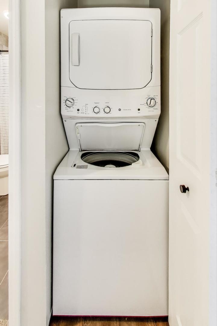 3114 Timber Hill Lane, Aurora, IL 60504