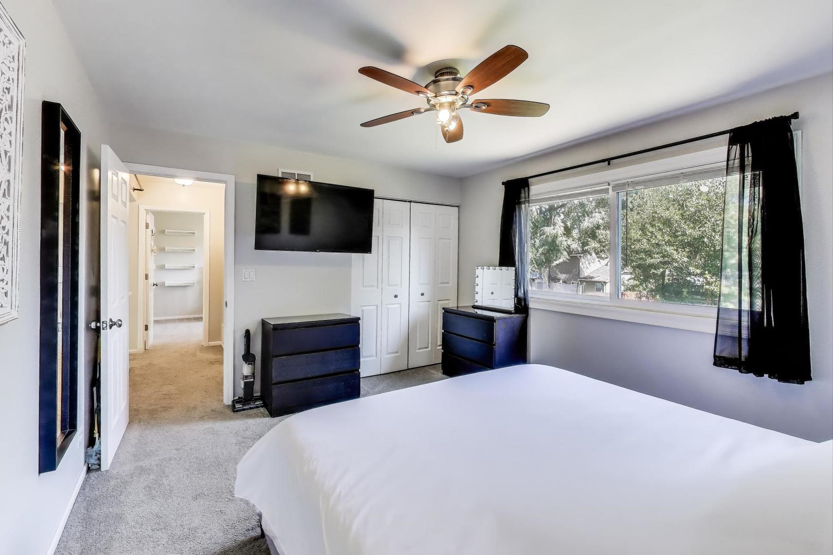 3114 Timber Hill Lane, Aurora, IL 60504