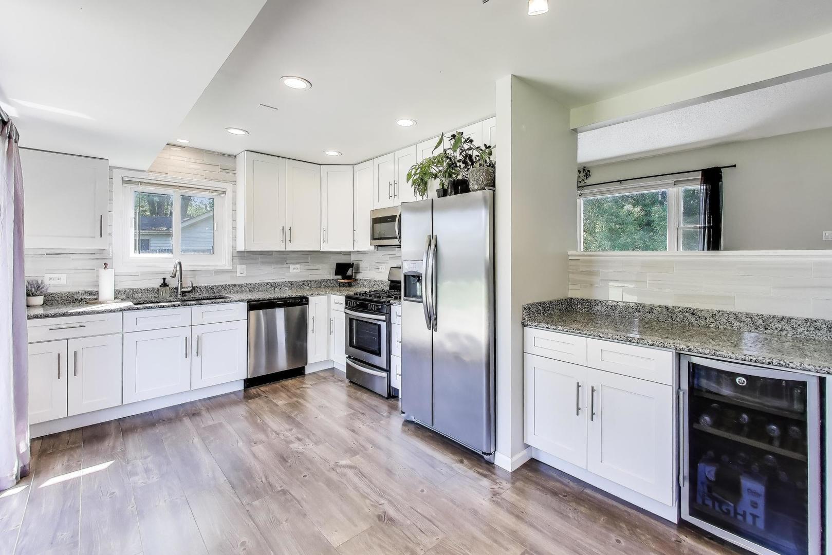 3114 Timber Hill Lane, Aurora, IL 60504