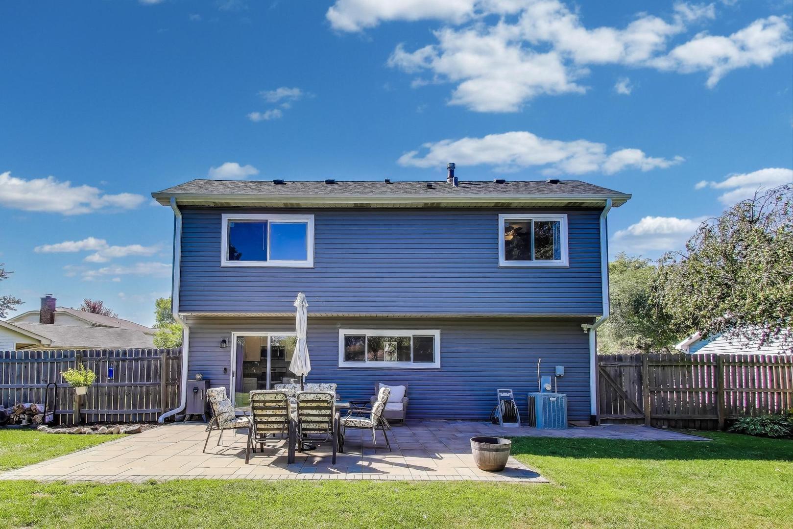 3114 Timber Hill Lane, Aurora, IL 60504