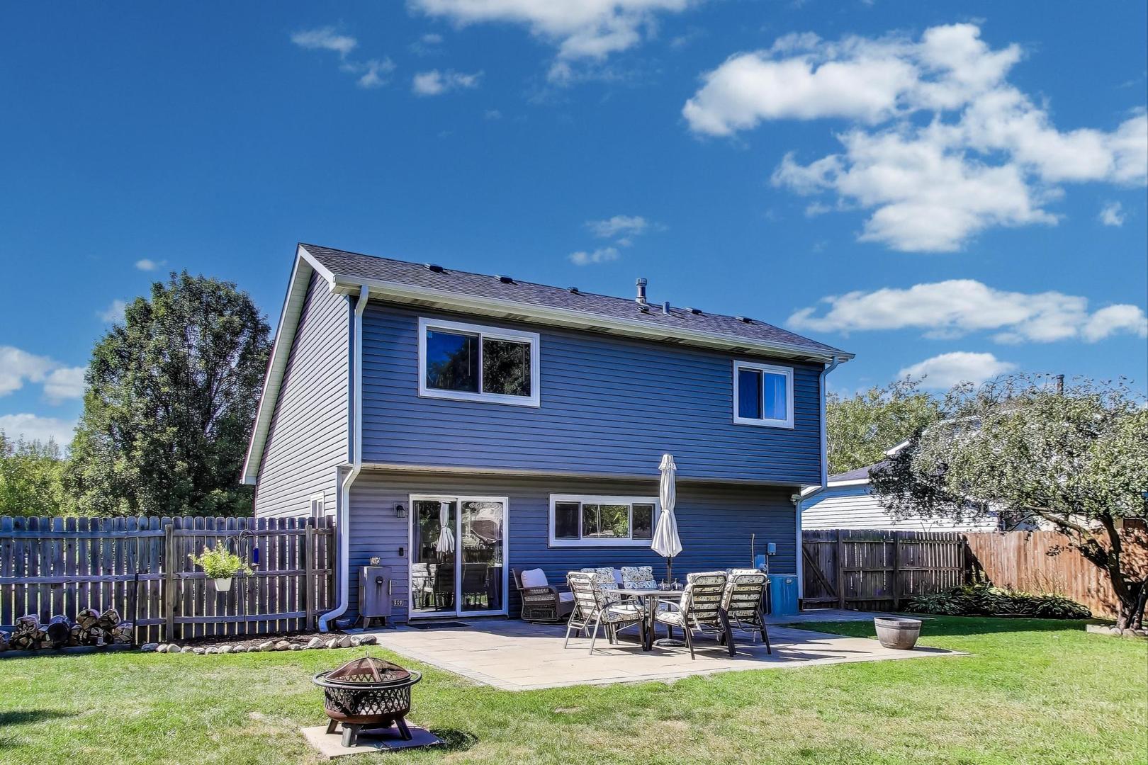 3114 Timber Hill Lane, Aurora, IL 60504