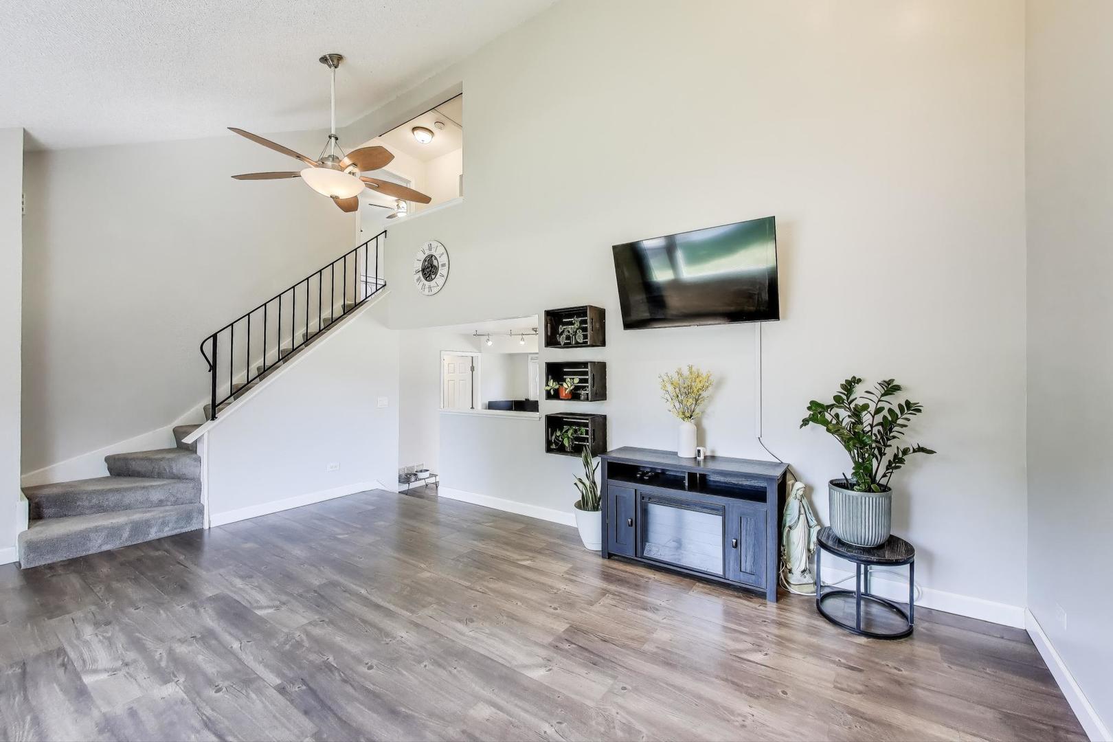 3114 Timber Hill Lane, Aurora, IL 60504