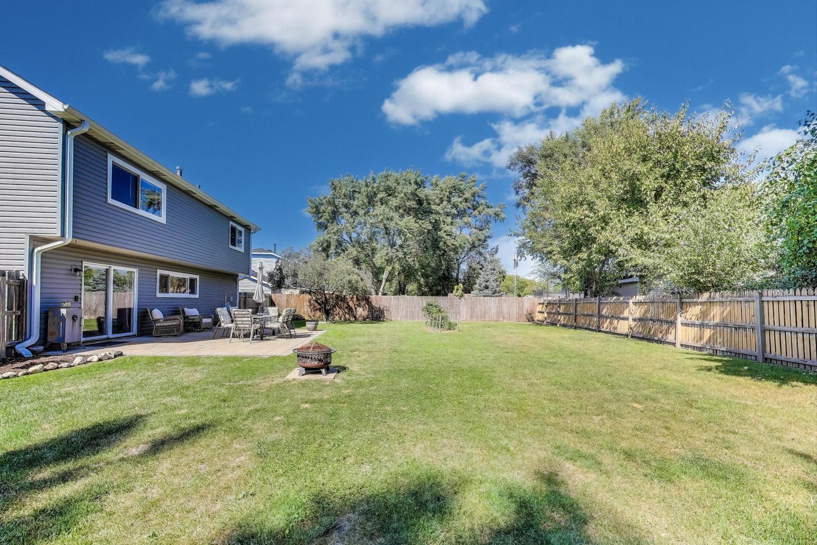 3114 Timber Hill Lane, Aurora, IL 60504