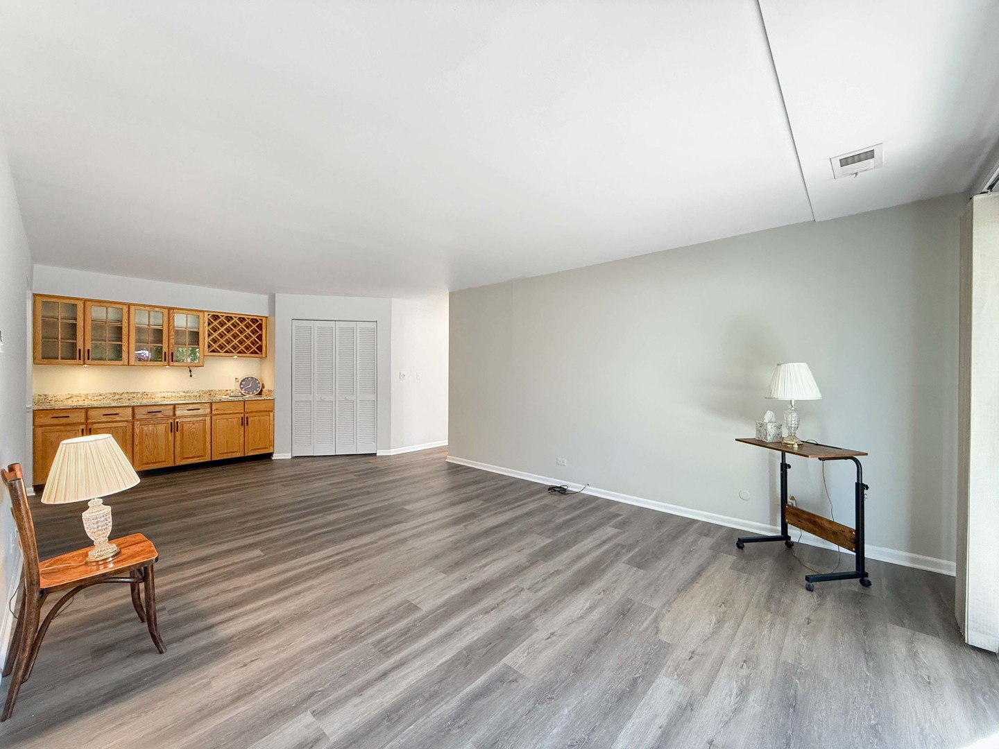 474 Raintree Court #1C, Glen Ellyn, IL 60137