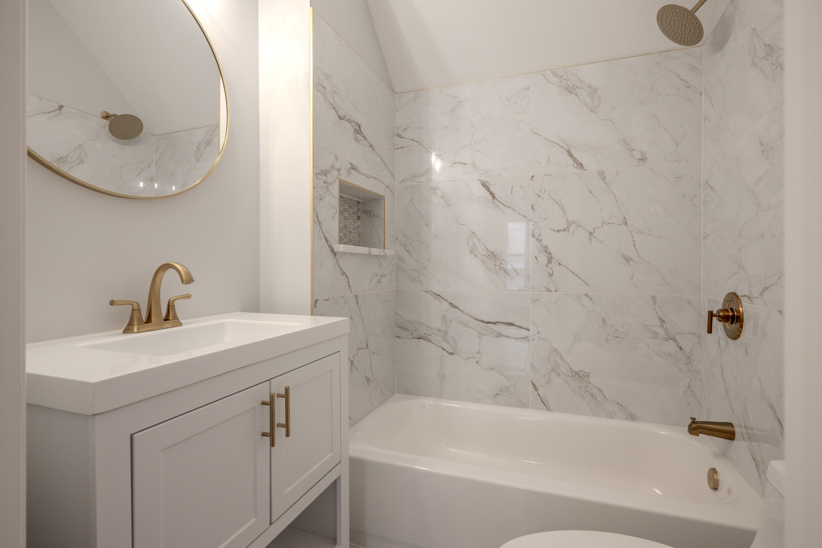 5927 W Erie Street, Chicago, IL 60644