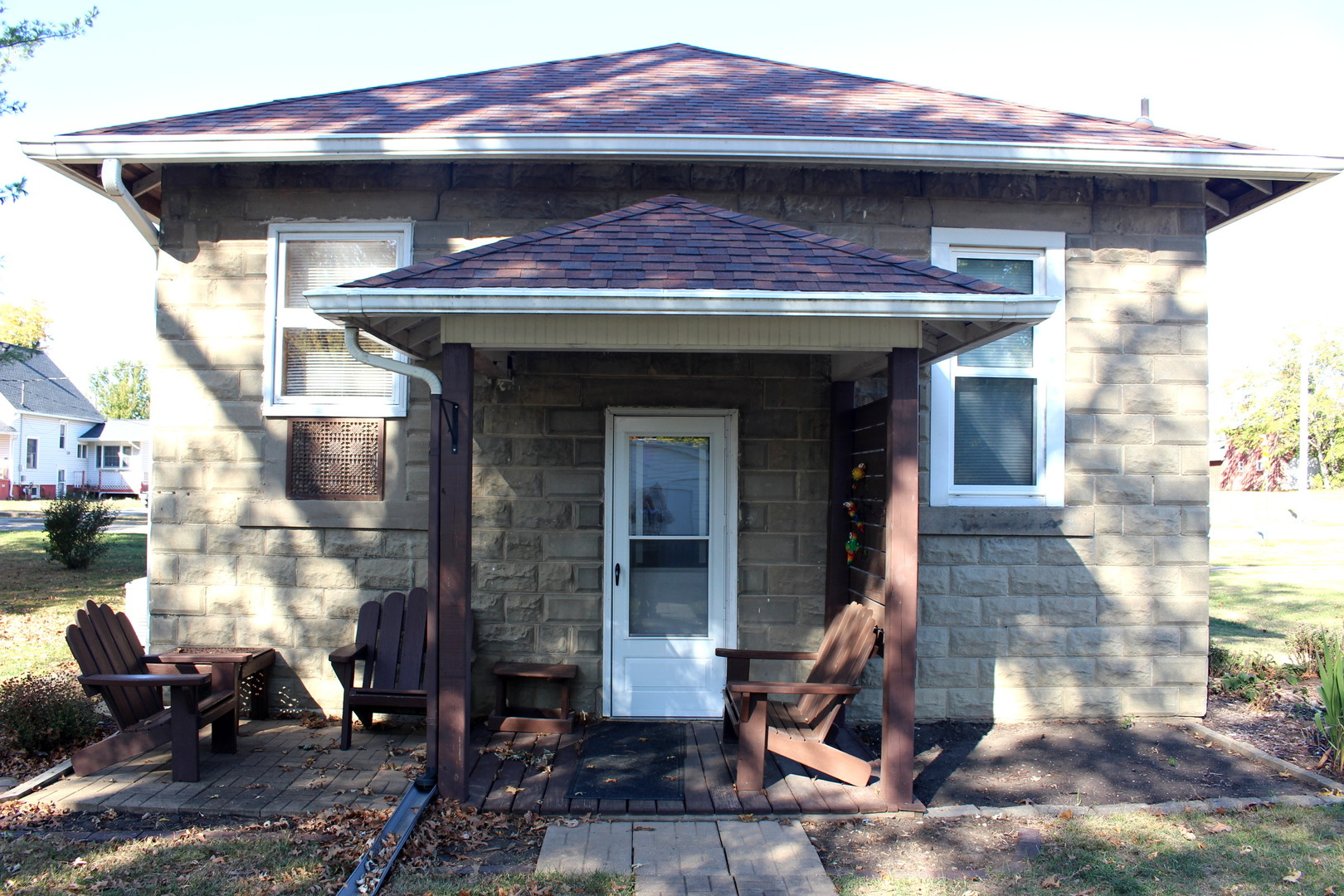 215 North Street, Weldon, IL 61882