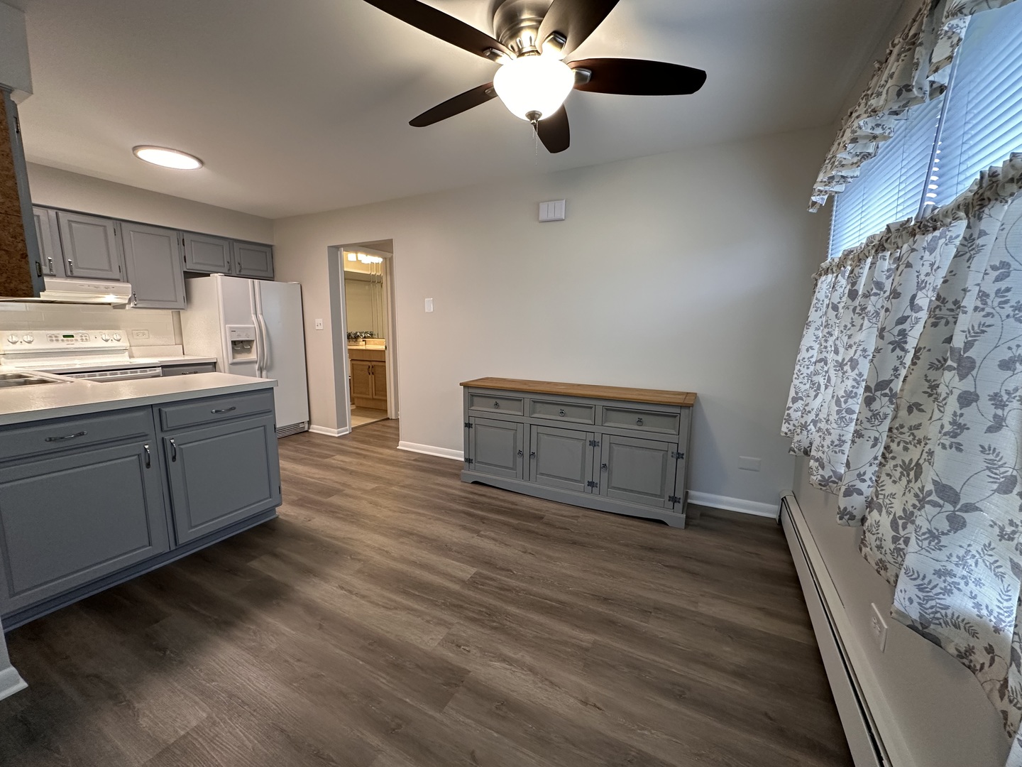 4525 Elm Avenue #2B, Brookfield, IL 60513