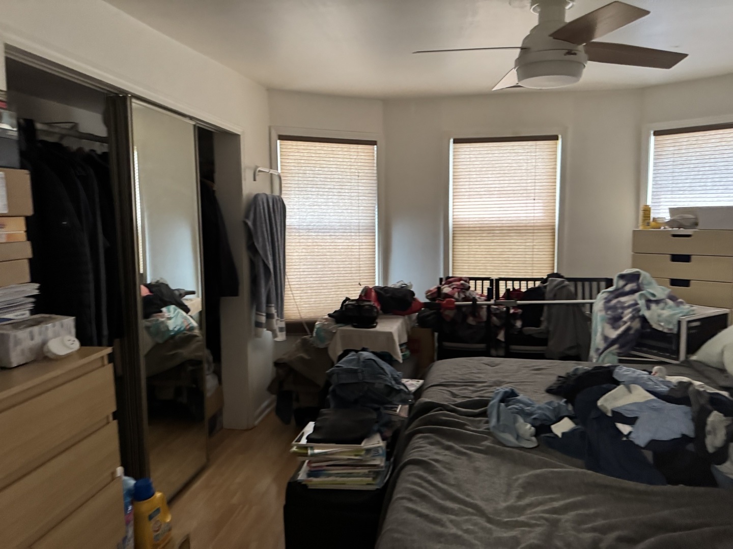 2630 N Central Park Avenue, Chicago, IL 60647