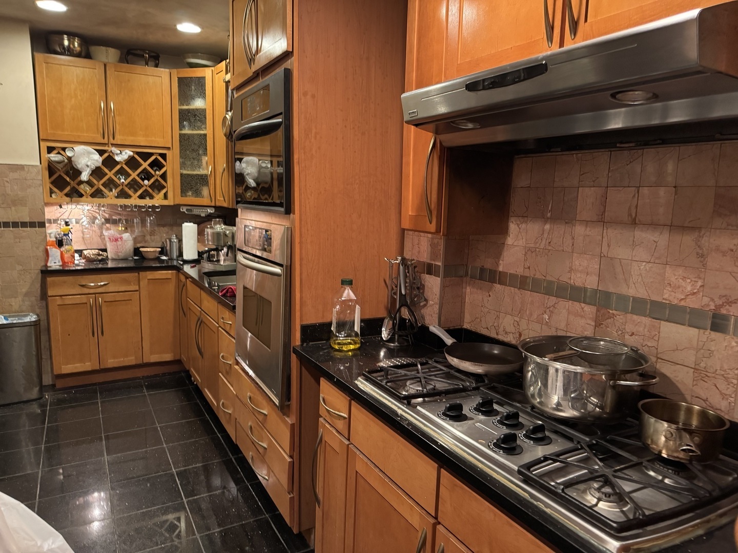 2630 N Central Park Avenue, Chicago, IL 60647