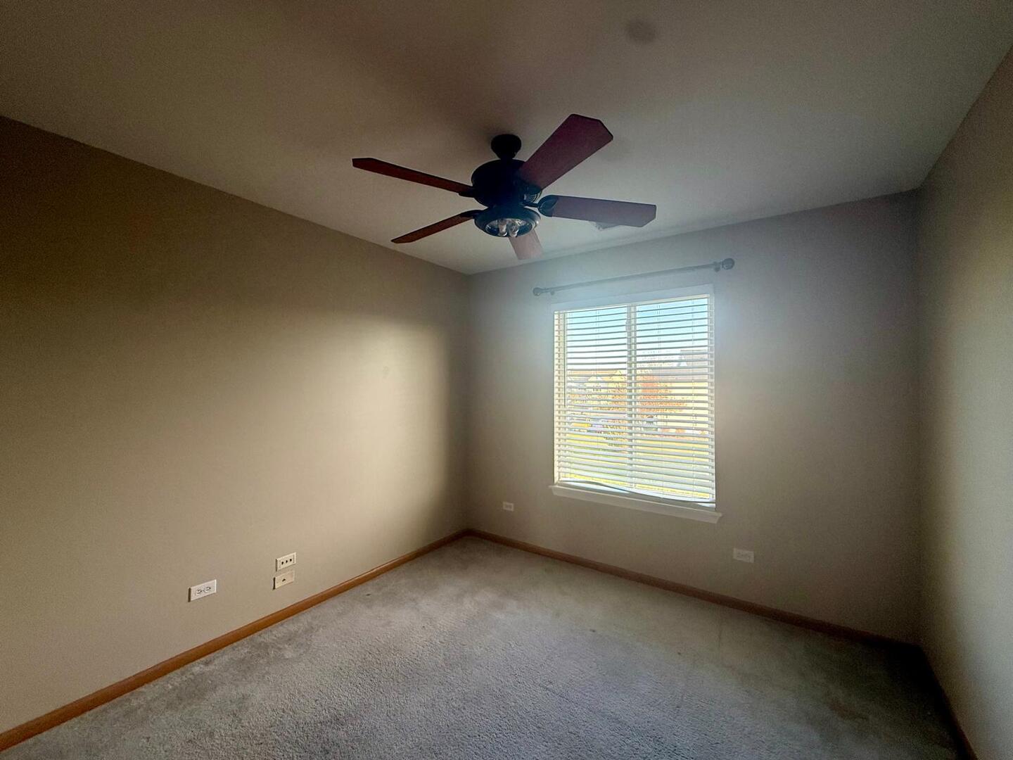 2477 Smithfield Court, Aurora, IL 60503