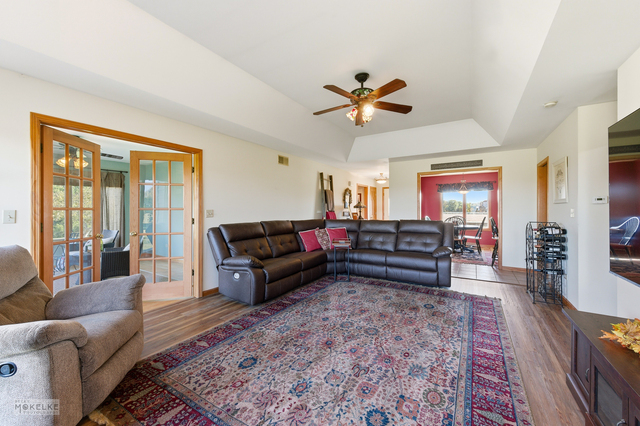 2427 N 42nd Road, Sheridan, IL 60551