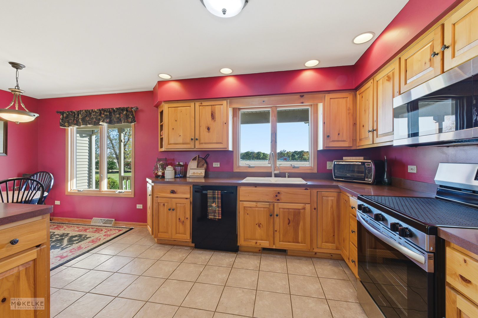 2427 N 42nd Road, Sheridan, IL 60551