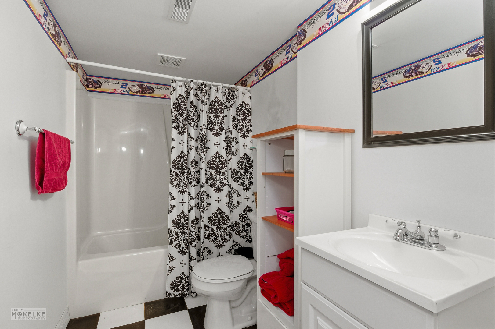 2427 N 42nd Road, Sheridan, IL 60551