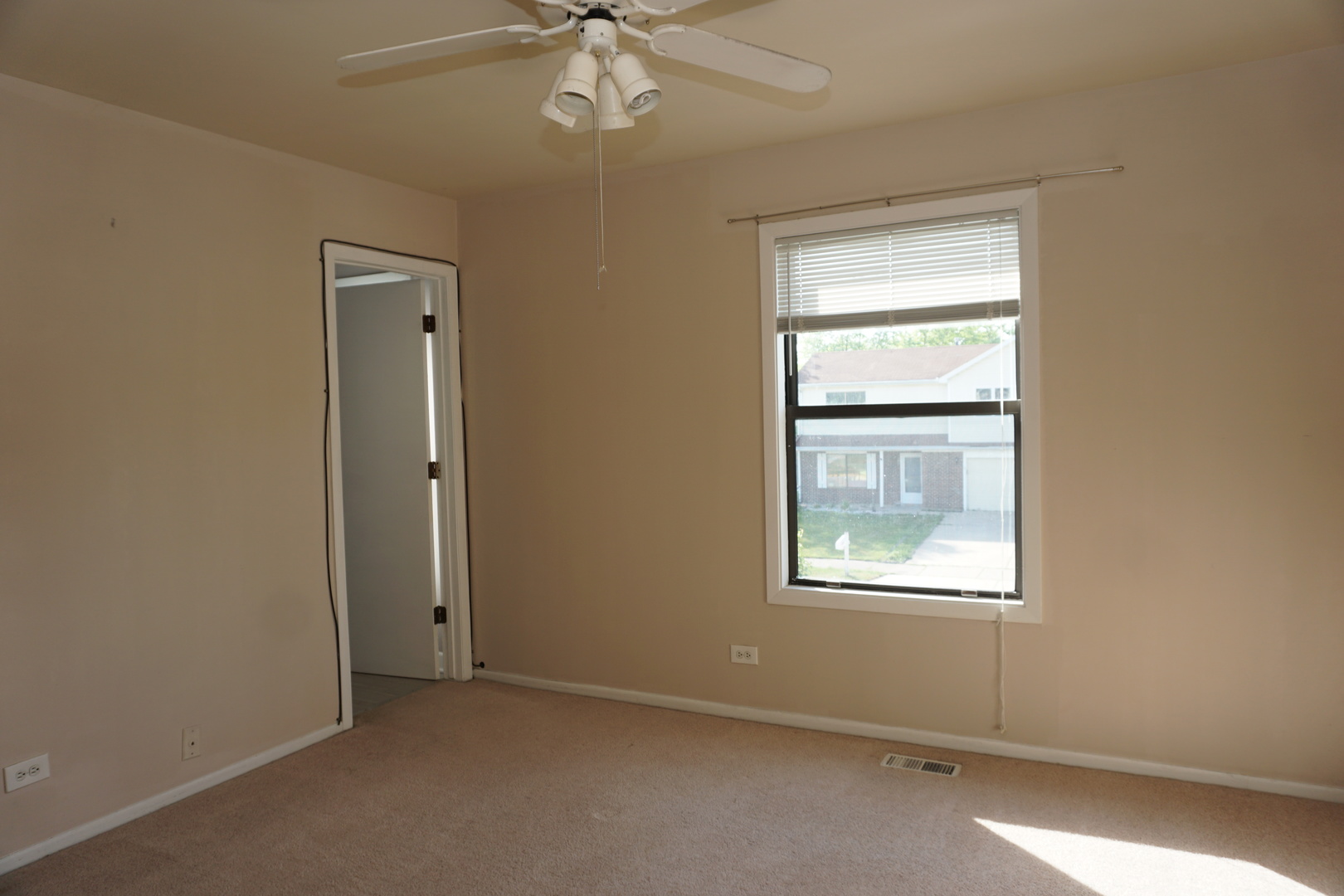 3055 Timber Hill Lane, Aurora, IL 60504