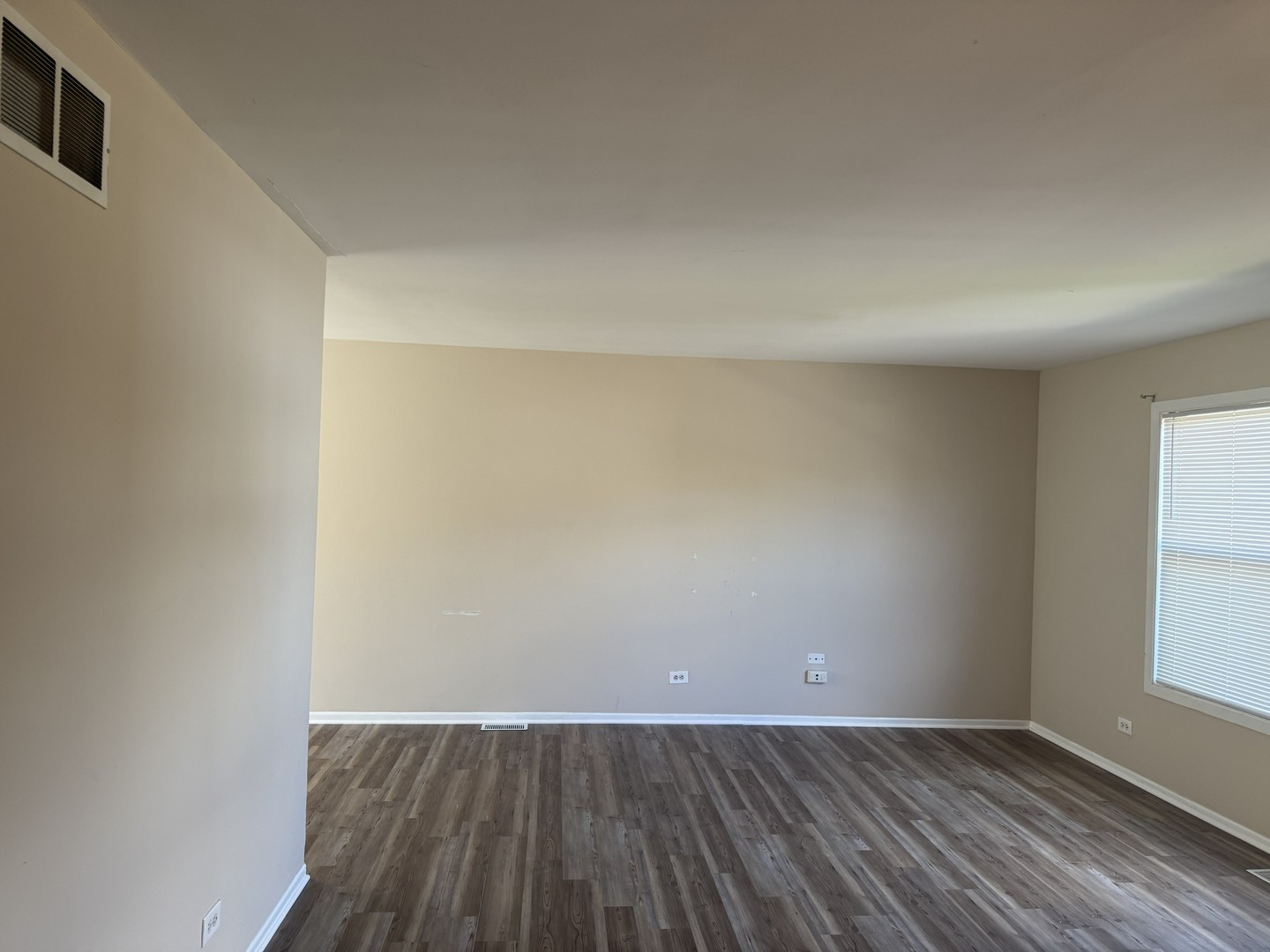 3055 Timber Hill Lane, Aurora, IL 60504