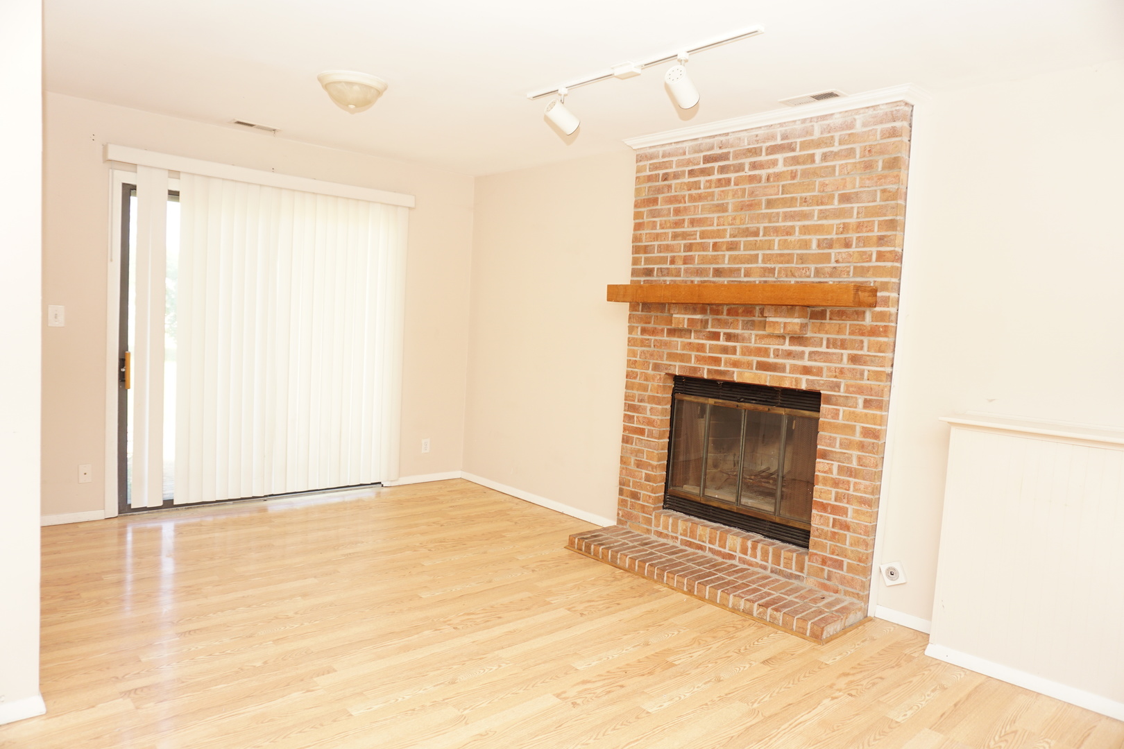 3055 Timber Hill Lane, Aurora, IL 60504