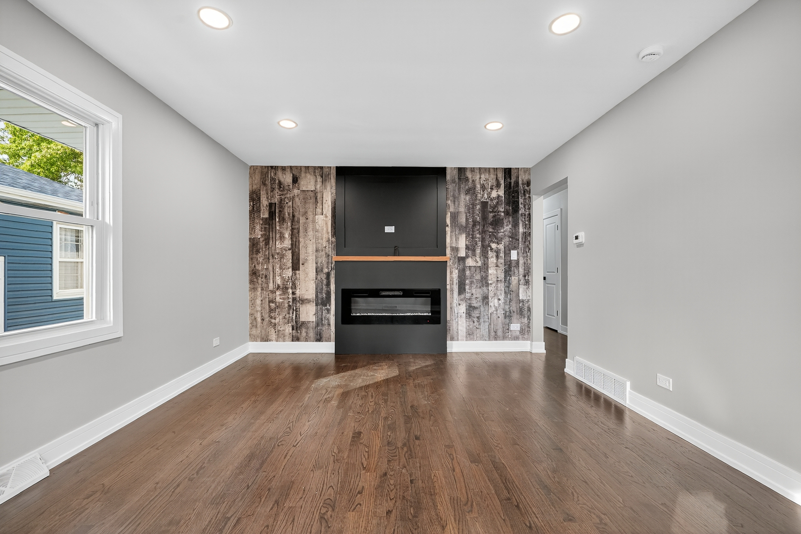 3540 Madison Street, Lansing, IL 60438