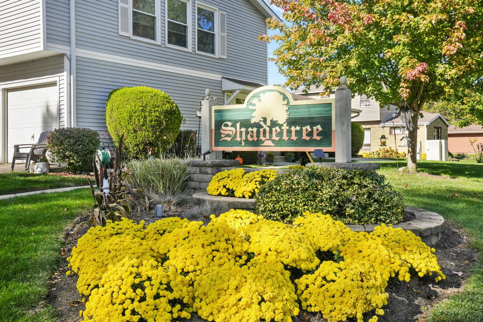 5208 Woodland Drive #A, Oak Forest, IL 60452