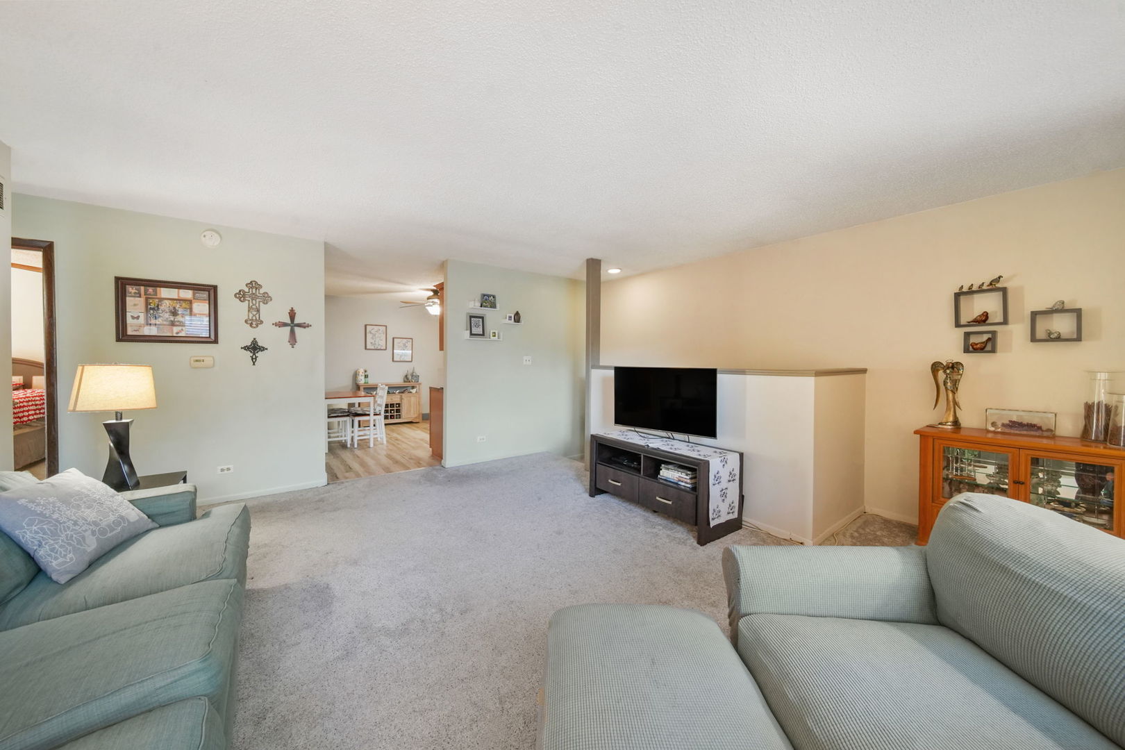 5208 Woodland Drive #A, Oak Forest, IL 60452