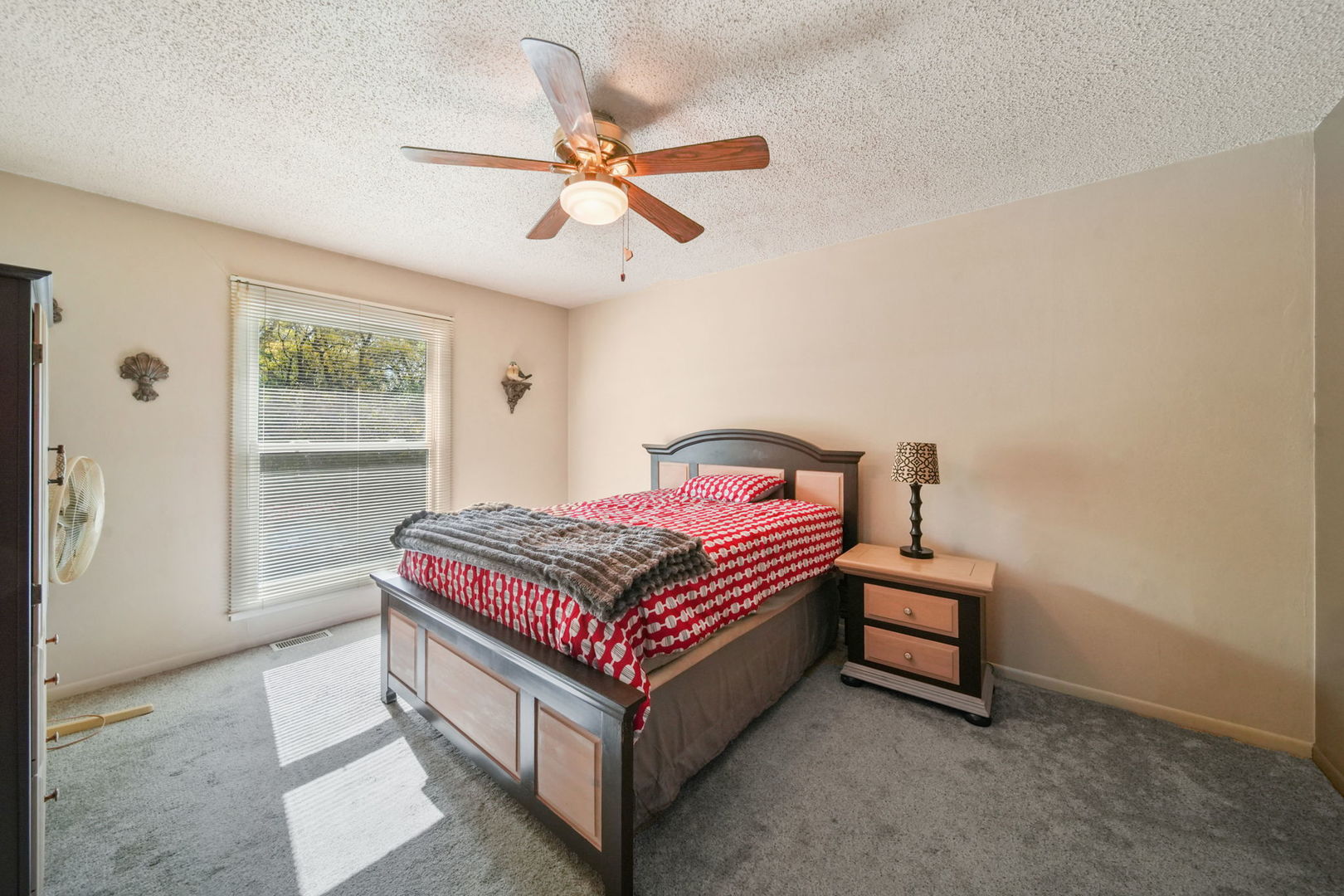 5208 Woodland Drive #A, Oak Forest, IL 60452