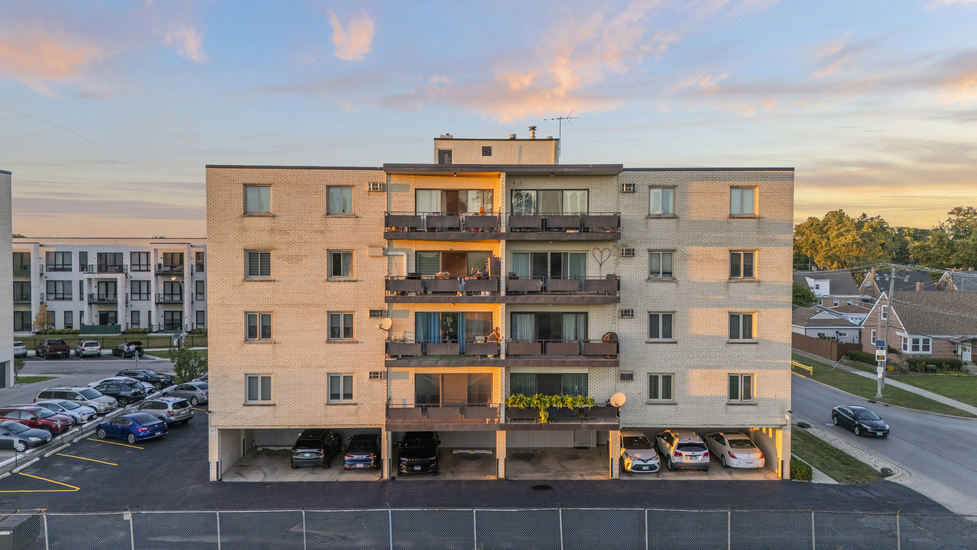 8005 Oconnor Drive #3E, River Grove, IL 60171