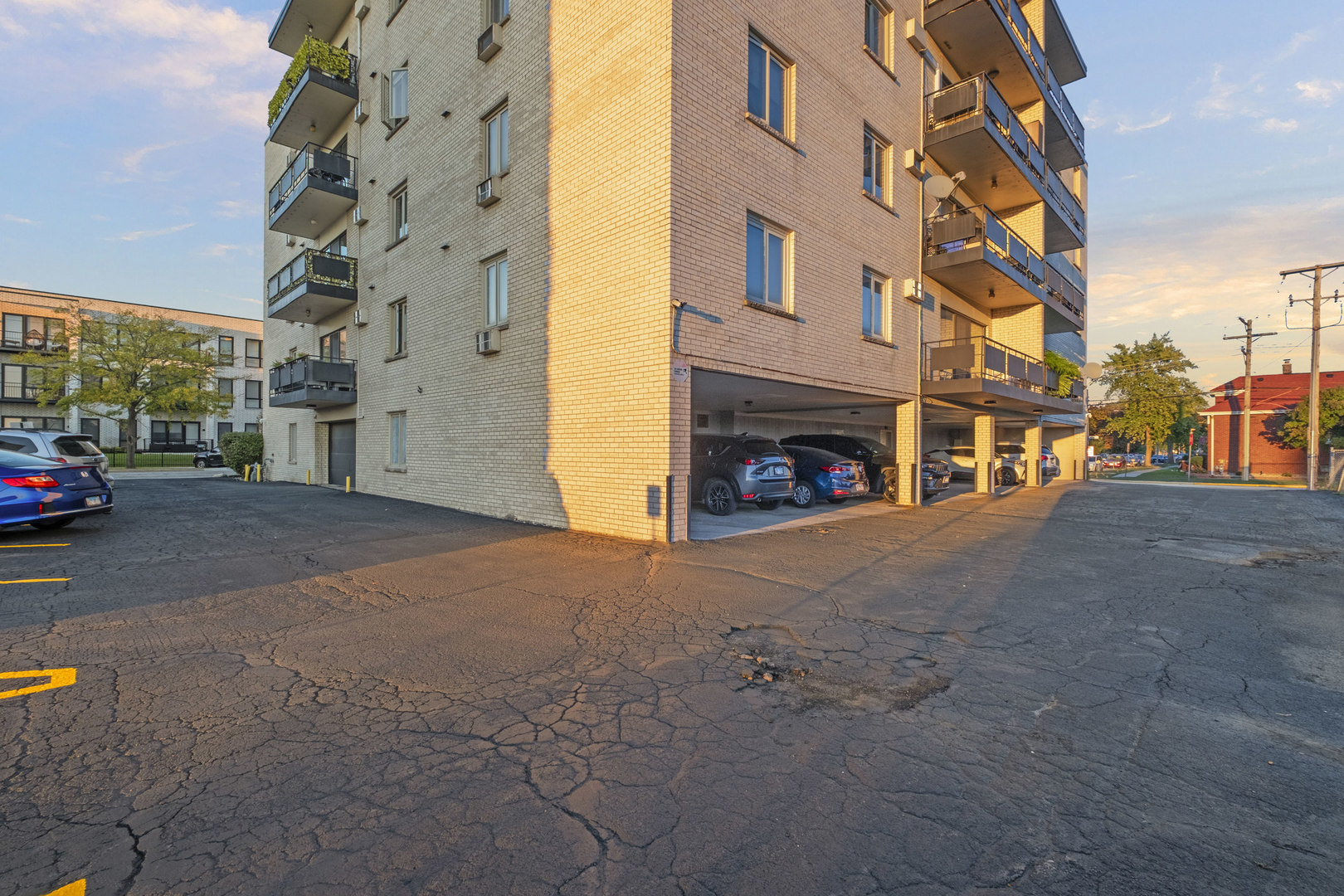 8005 Oconnor Drive #3E, River Grove, IL 60171