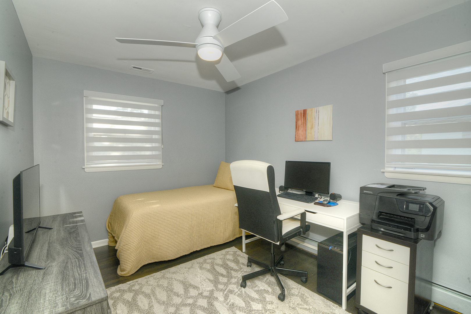 284 E Jefferson Street, Bensenville, IL 60106