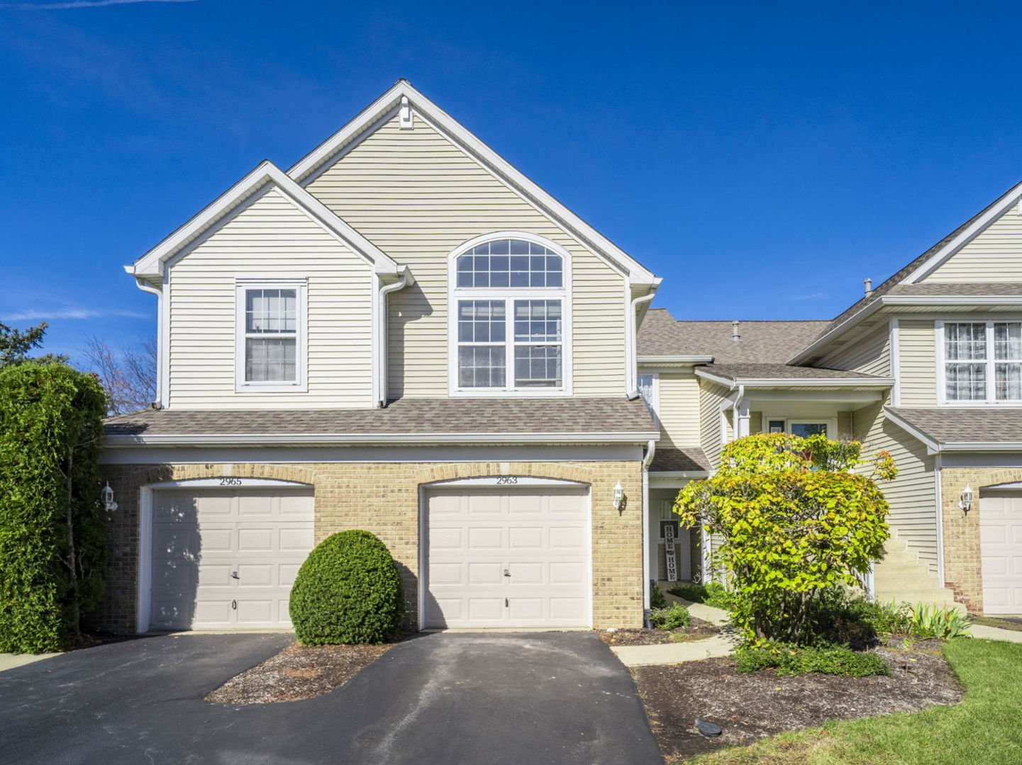 2963 Waters Edge Circle #14-C, Aurora, IL 60504