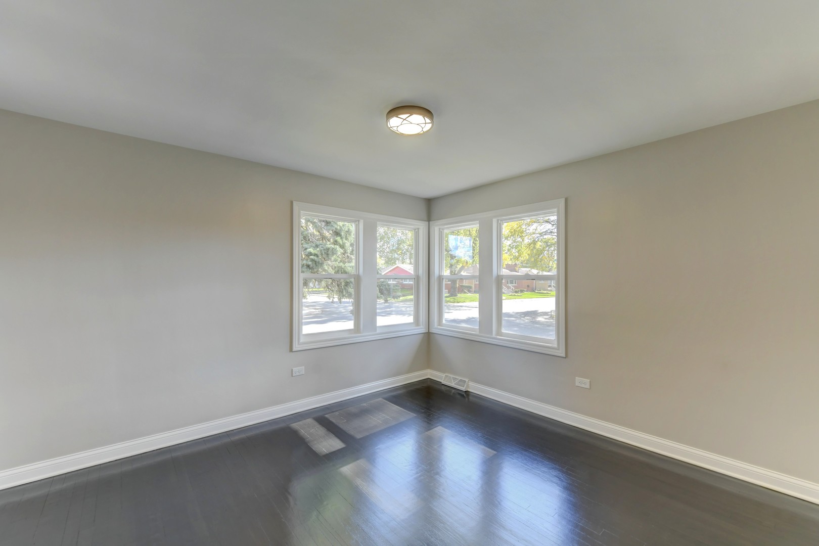 1014 E 163rd Street, South Holland, IL 60473