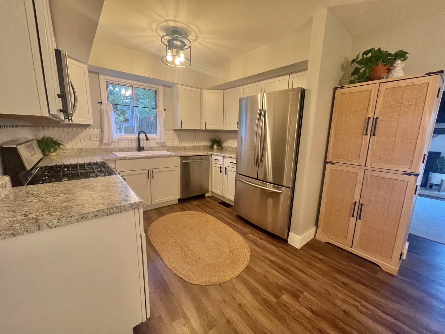 240 Westbrook Circle, Naperville, IL 60565