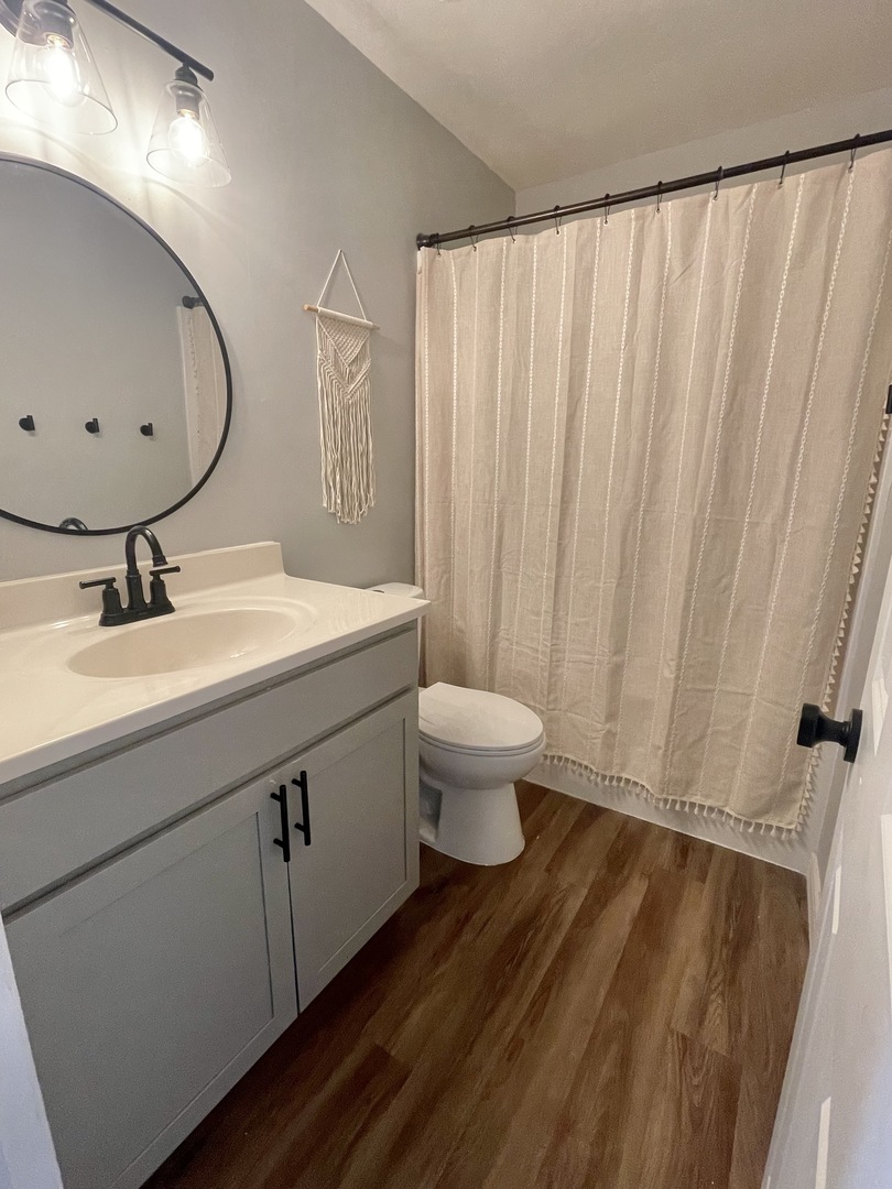 240 Westbrook Circle, Naperville, IL 60565