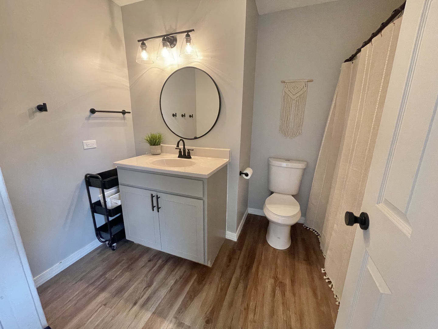 240 Westbrook Circle, Naperville, IL 60565