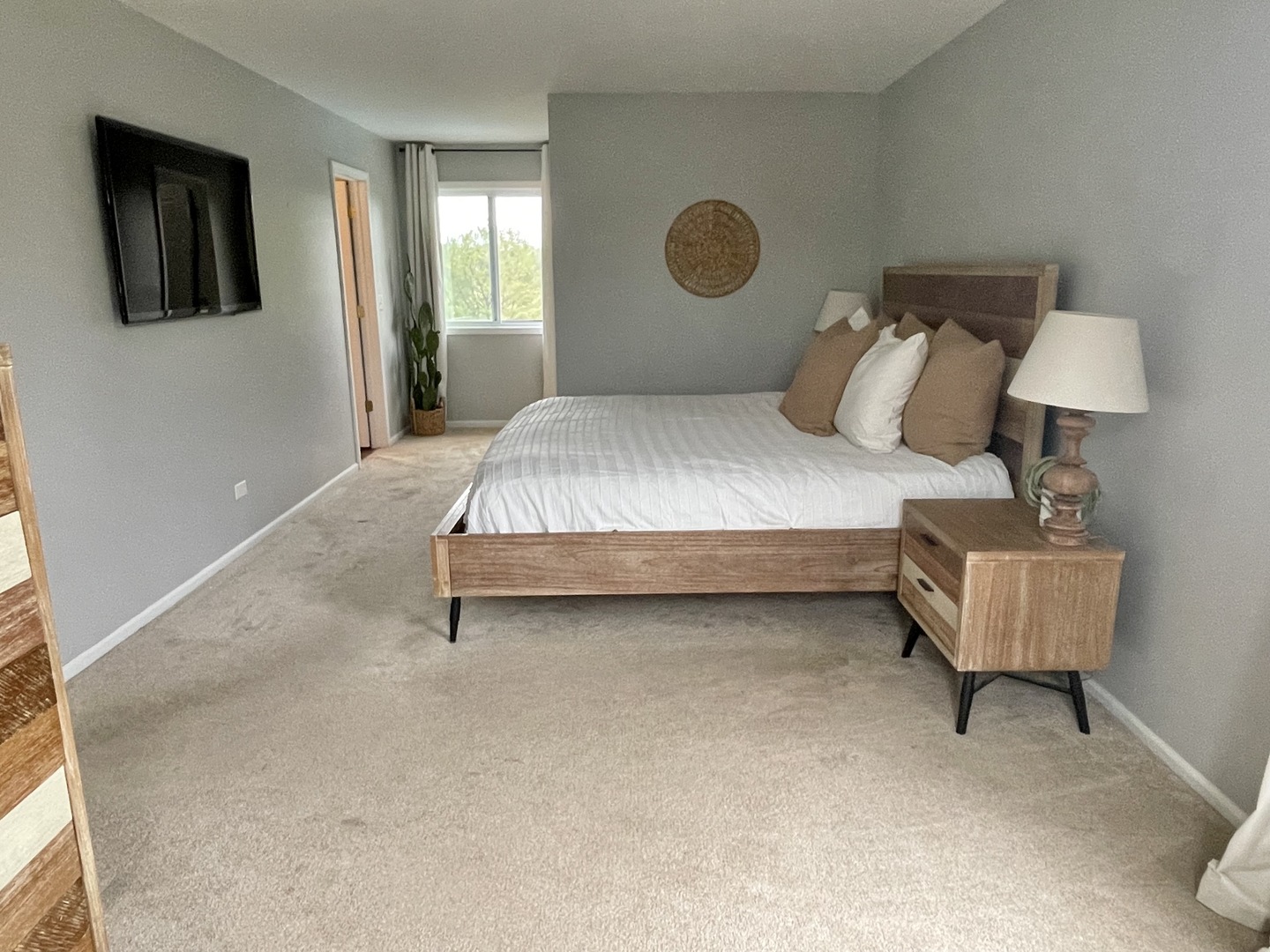 240 Westbrook Circle, Naperville, IL 60565