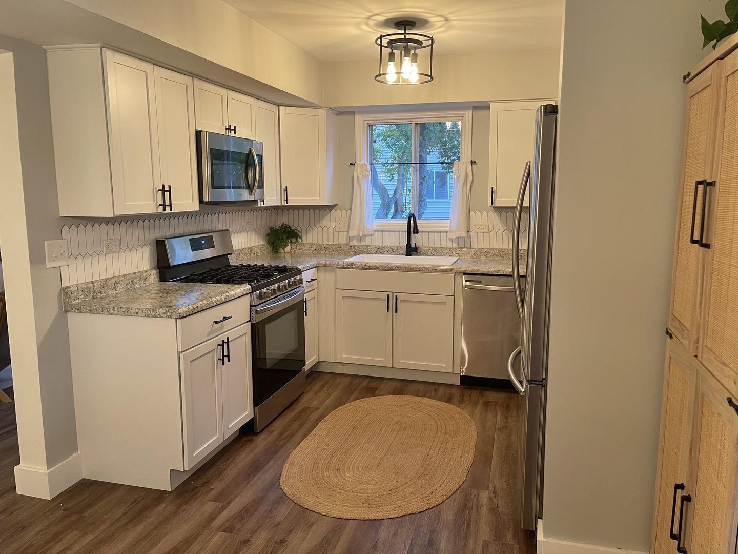 240 Westbrook Circle, Naperville, IL 60565